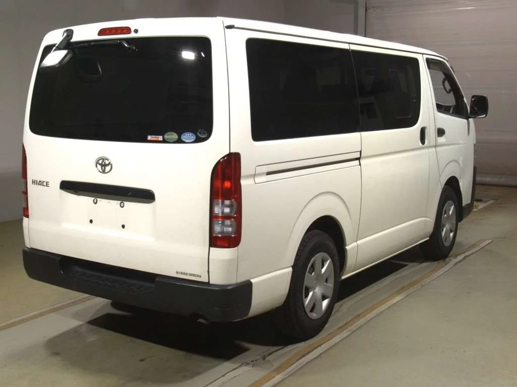 Toyota HiAce Van 2014