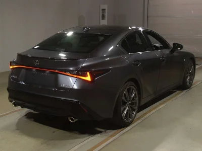 LEXUS IS