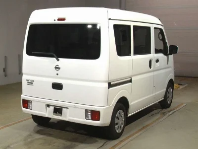 NISSAN CLIPPER VAN