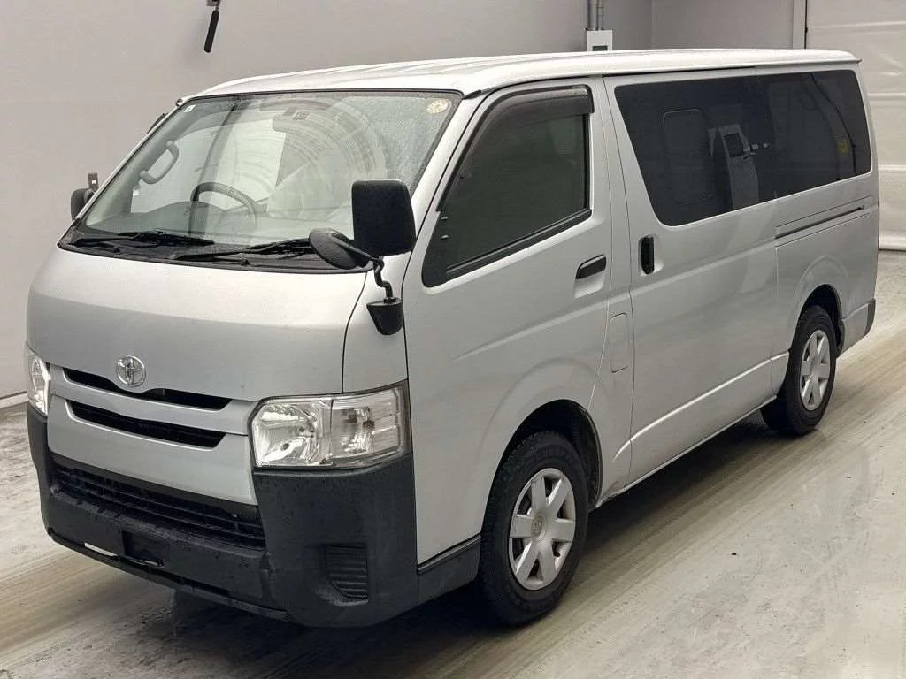 Toyota HiAce Van 2017