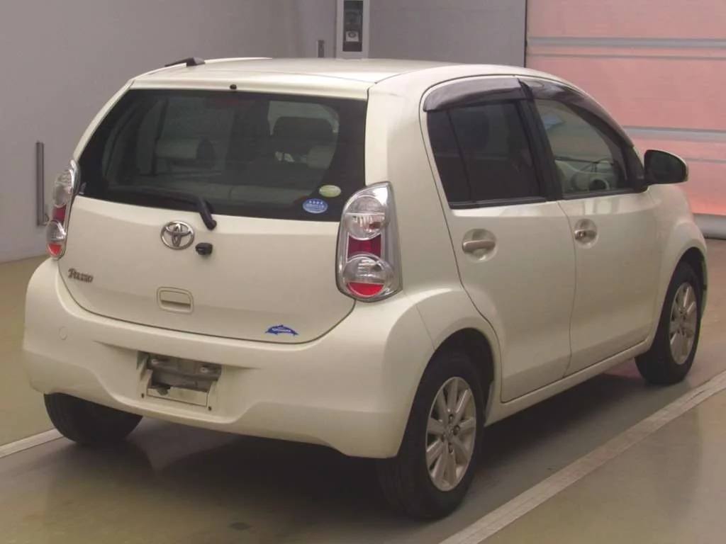 Toyota Passo 2010