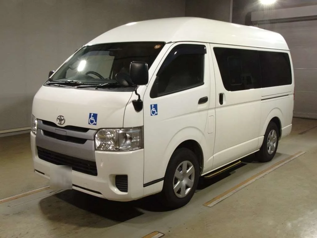 Toyota RegiusAce 2019