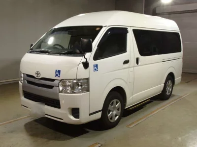 TOYOTA REGIUS VAN, 2019 — лот японского аукциона