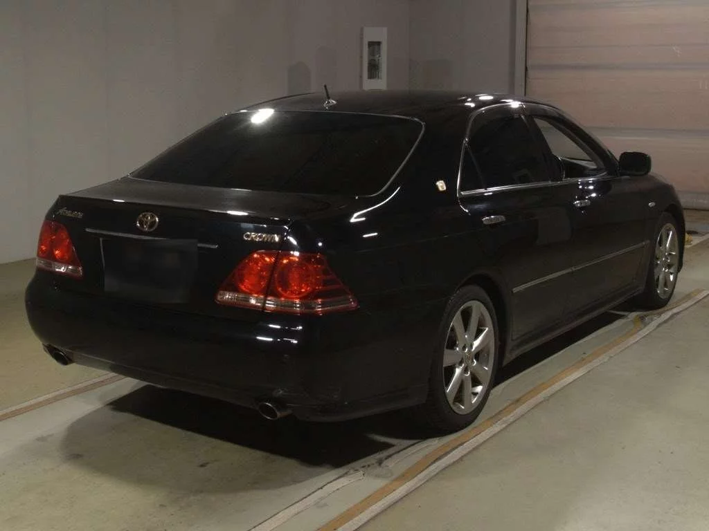 Toyota Crown 2005