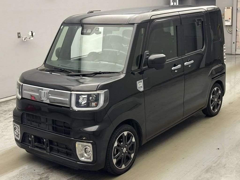 Daihatsu Wake 2019
