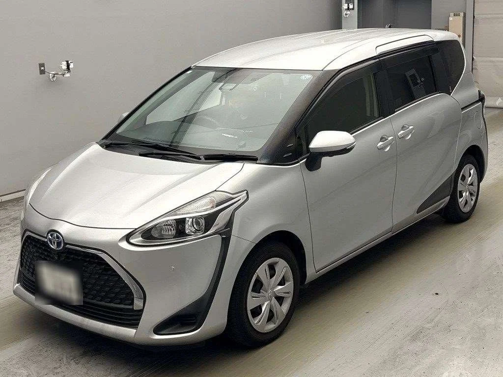 Toyota Sienta 2021