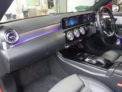MERCEDES BENZ CLA SHOOTING BRAKE