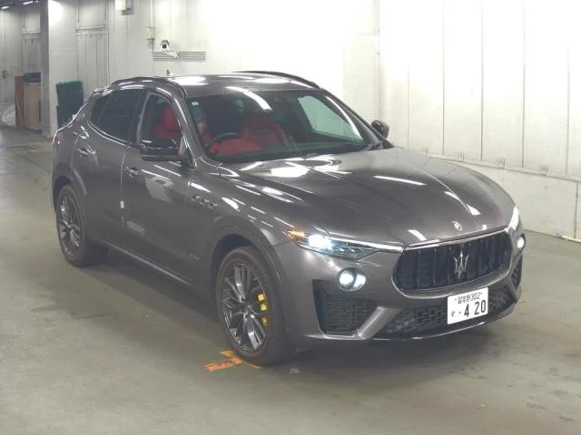 Maserati Levante  с аукциона в Японии