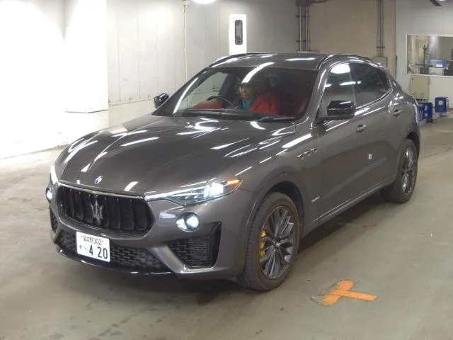 Maserati Levante  с аукциона в Японии