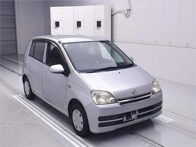 Daihatsu Mira 2006