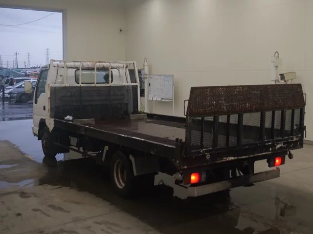 Isuzu Elf  с аукциона в Японии