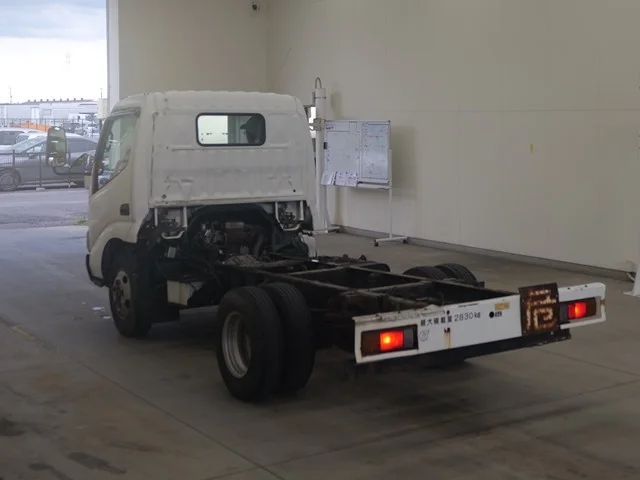 Toyota Dyna  с аукциона в Японии