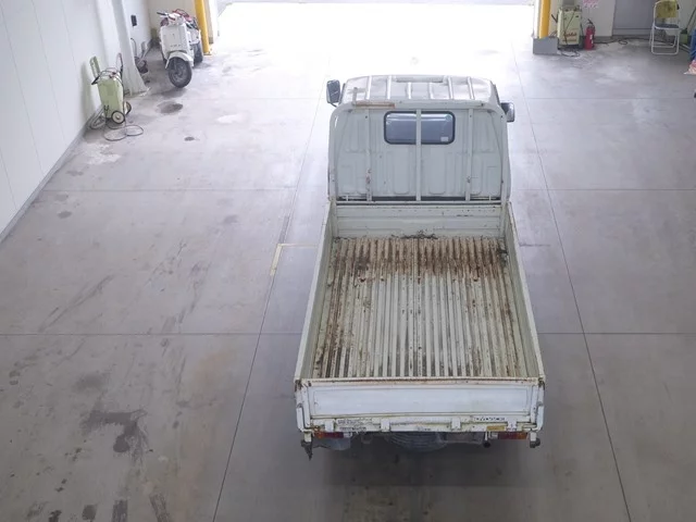 Toyota ToyoAce  с аукциона в Японии