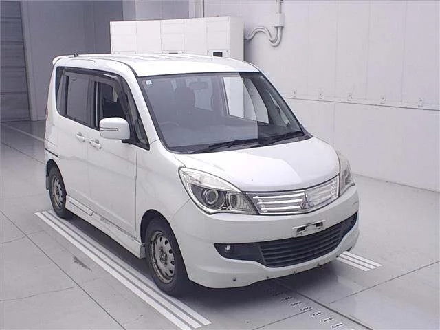 Mitsubishi Delica D:2 2013