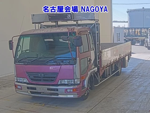 Nissan UD  с аукциона в Японии