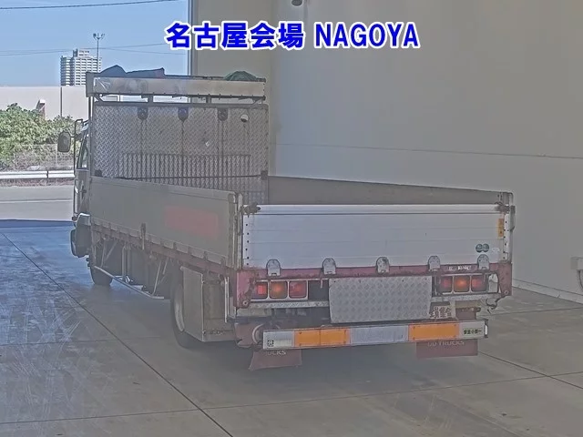 Nissan UD  с аукциона в Японии