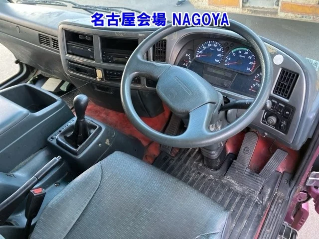 Nissan UD  с аукциона в Японии