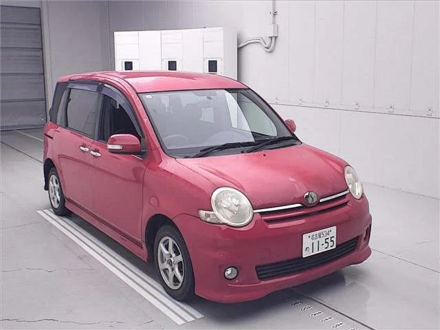 Toyota Sienta 2007