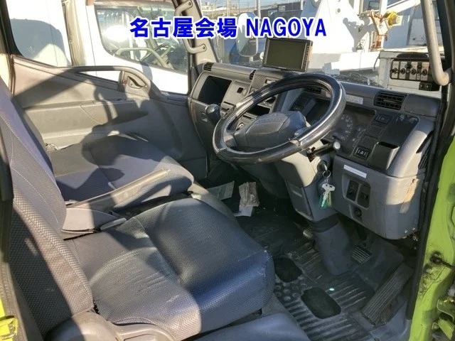 Mitsubishi Fuso Canter  с аукциона в Японии