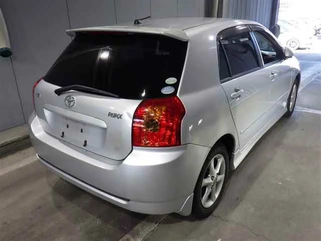 Toyota Corolla Runx  с аукциона в Японии