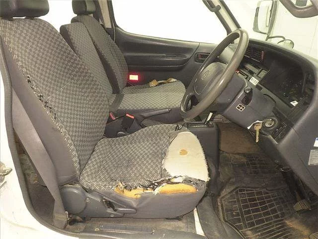 Toyota HiAce  с аукциона в Японии
