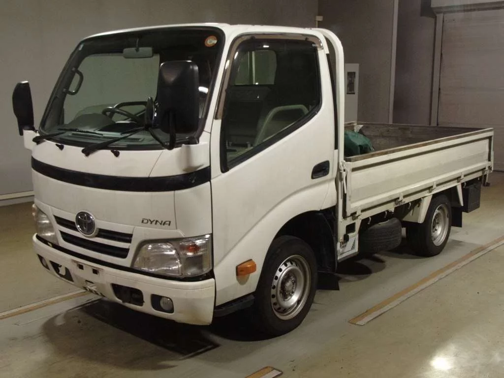 Toyota Dyna 2013