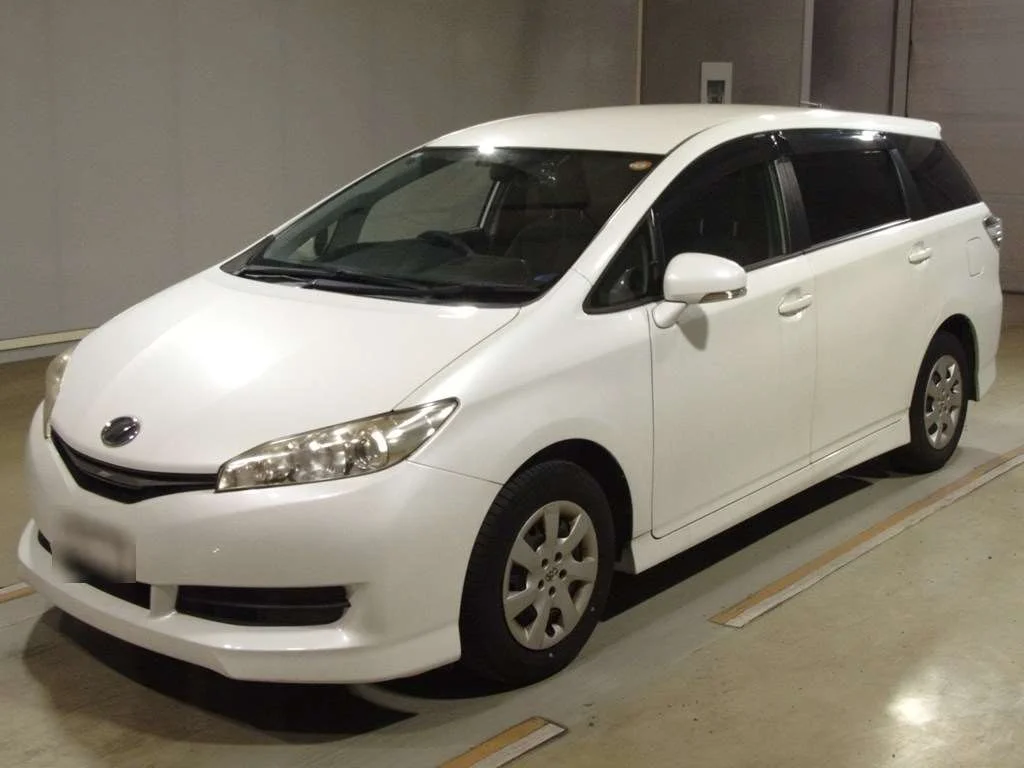 Toyota Wish 2013