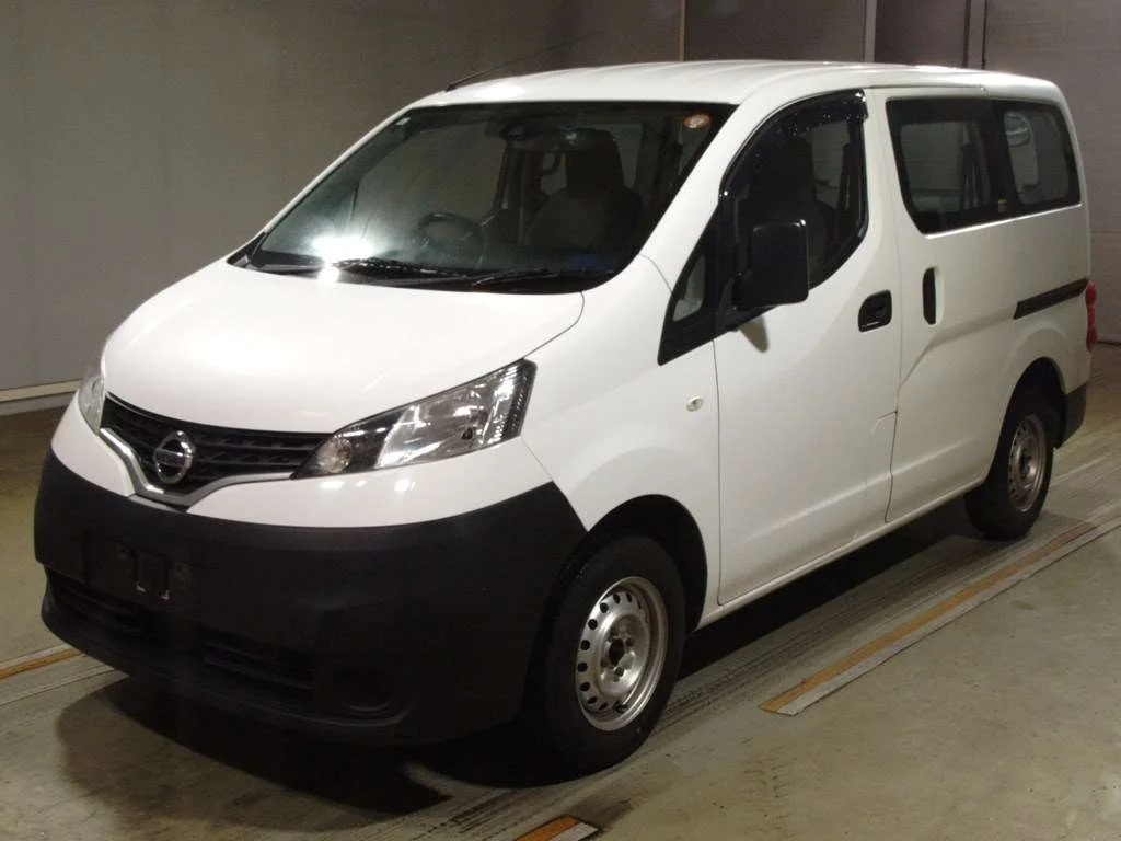 Nissan NV200 2021