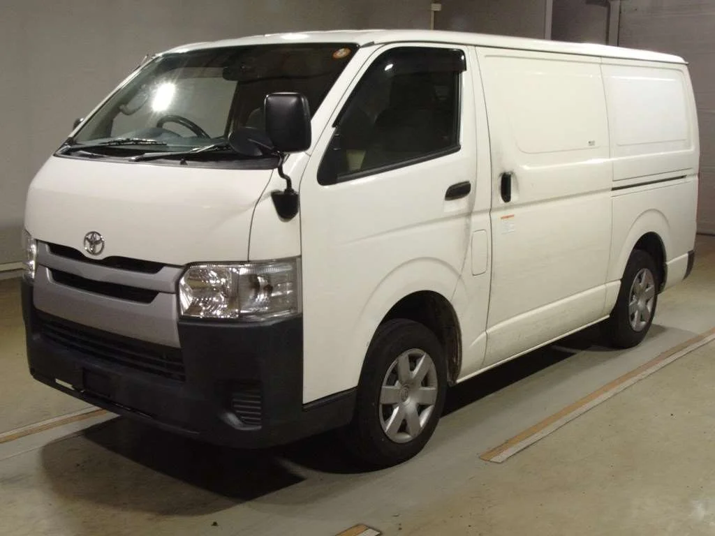 Toyota RegiusAce 2019