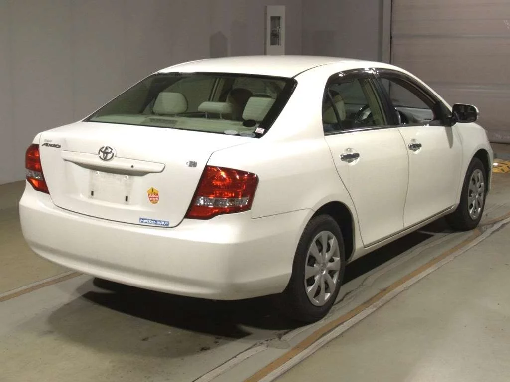 Toyota Corolla Axio 2011