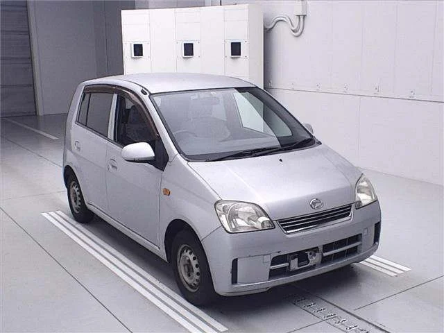 Daihatsu Mira 2004