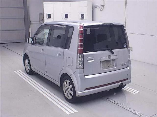 Daihatsu Move 2005