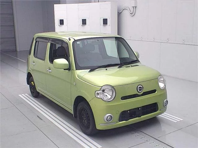 Daihatsu Mira Cocoa 2011