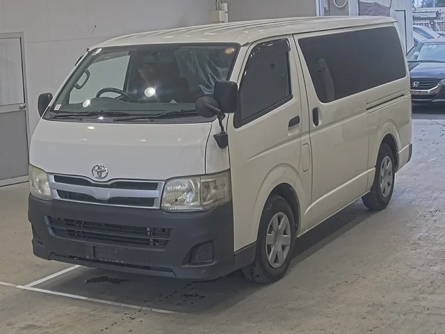 Toyota HiAce Van 2011