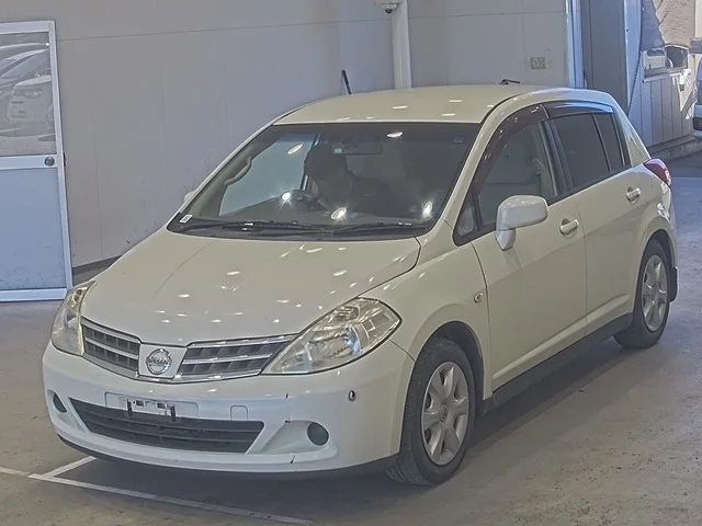 Nissan Tiida 2009