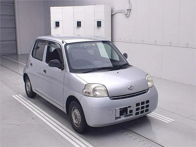 Daihatsu Esse 2009