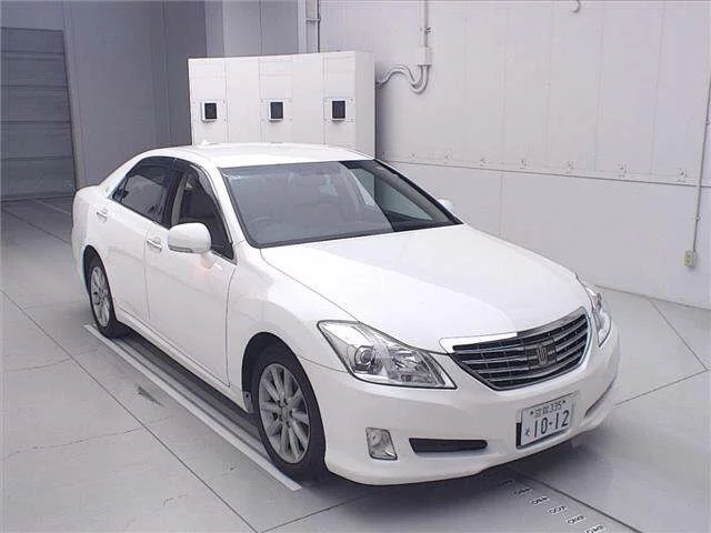 Toyota Crown 2010