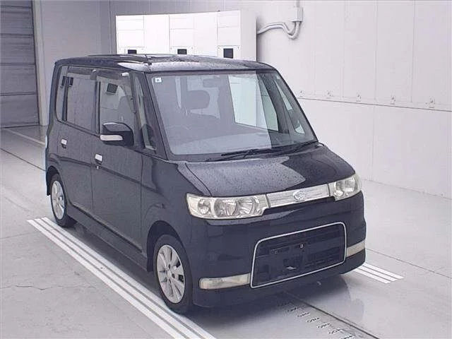 Daihatsu Tanto 2005