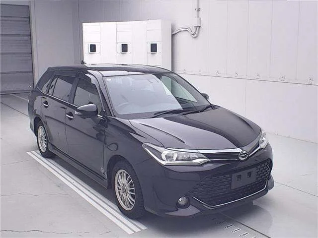 Toyota Corolla Fielder 2015