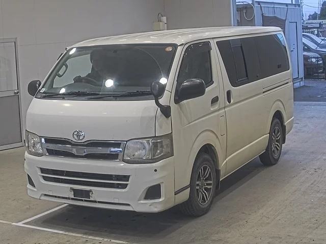 Toyota HiAce Van 2011