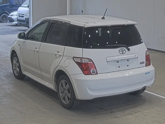 Toyota Ist 2006