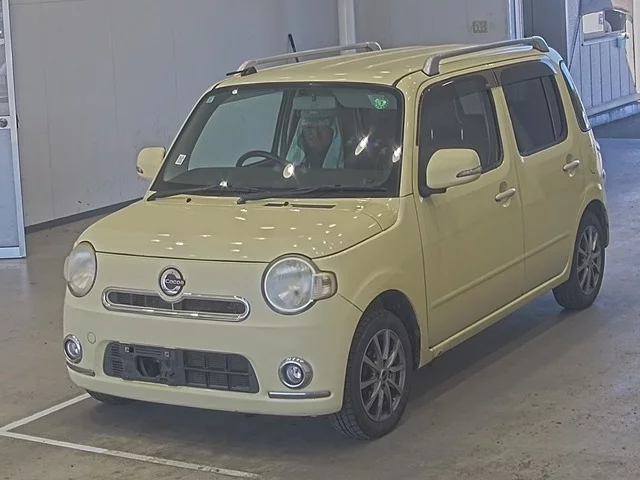 Daihatsu Mira Cocoa  с аукциона в Японии
