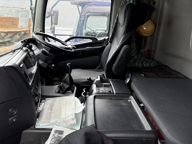 Hino Profia  с аукциона в Японии
