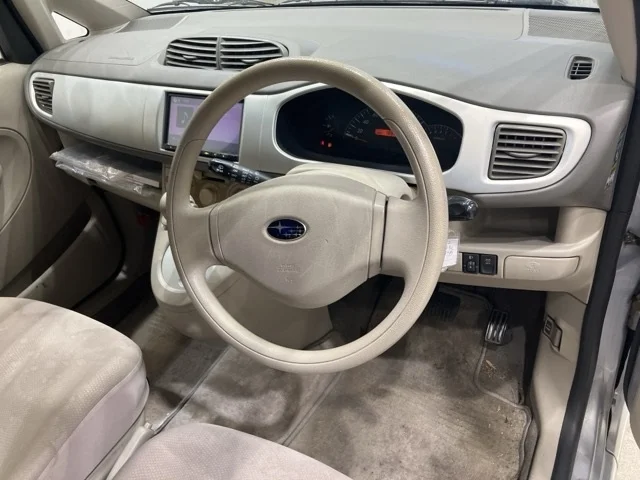 Subaru R2  с аукциона в Японии