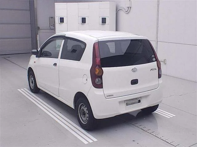 Daihatsu Mira 2008