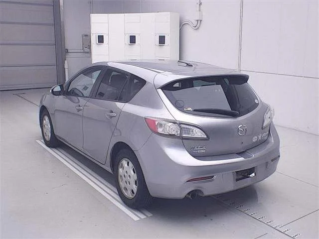 Mazda Axela  с аукциона в Японии