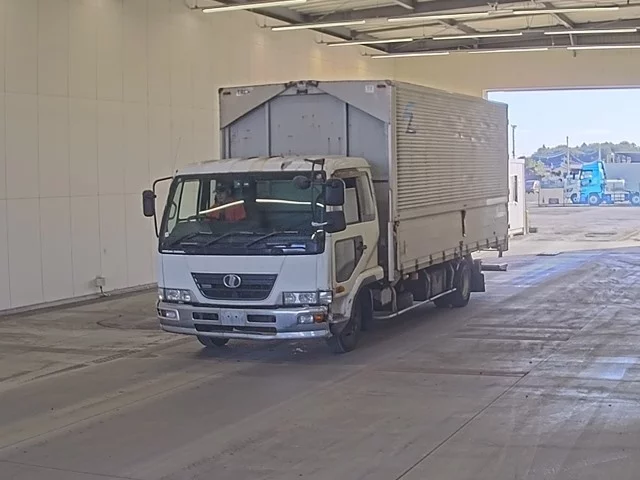 NISSAN DIESEL (UD) CONDOR  с аукциона в Японии