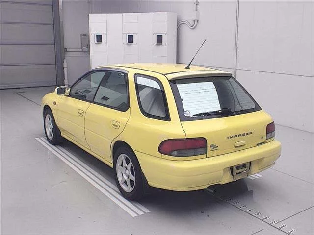 Subaru Impreza  с аукциона в Японии