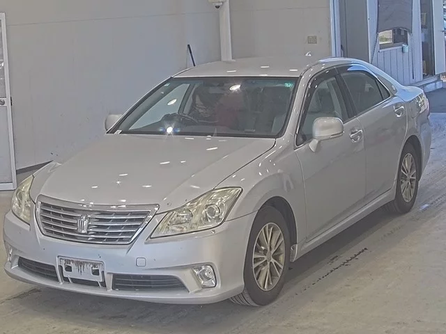 Toyota Crown 2011
