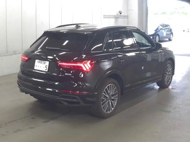 Audi Q3  с аукциона в Японии